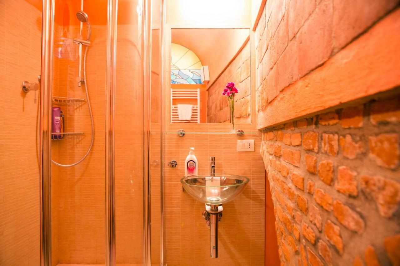 Art Apartment Vicolo Del Panico Florenţa Exterior foto